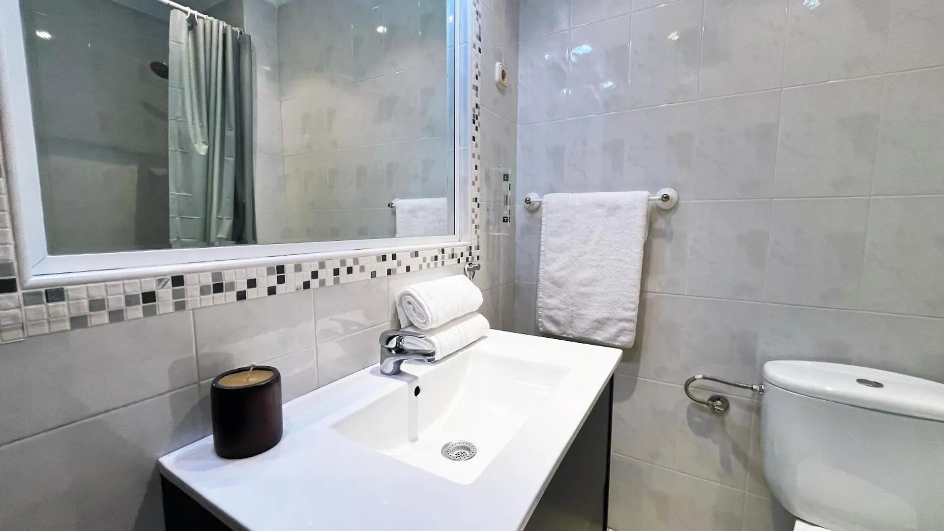 Apartamento Con Piscina En Rincón de la Victoria Espagne