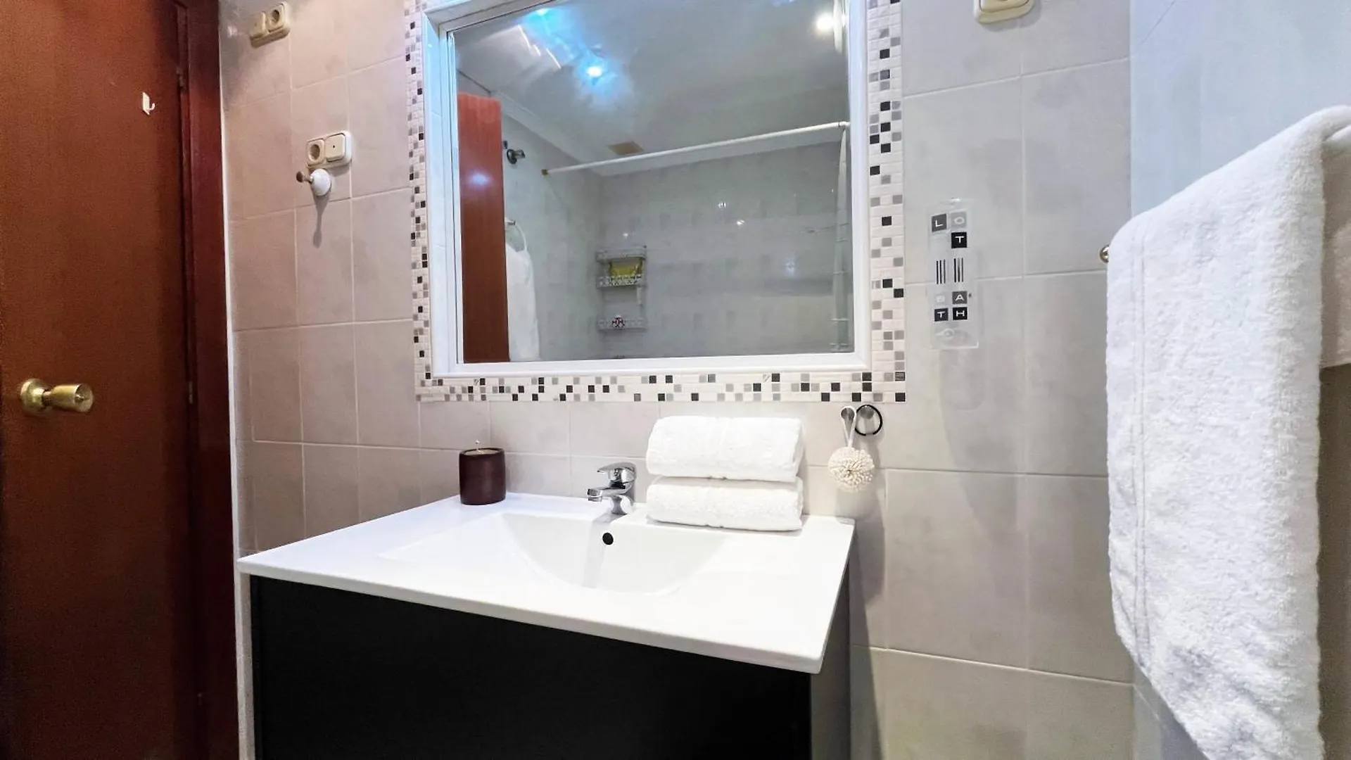 Apartamento Con Piscina En Rincón de la Victoria
